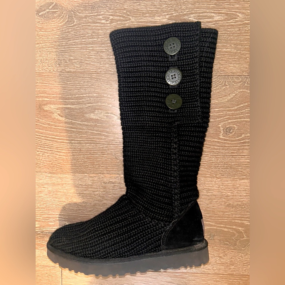 UGG Women’s Classic Cardy Black Boots